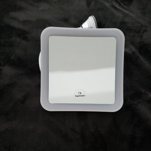 (NIB) SunplusTrade Makeup Mirror with LED Lights and Magnification - Picture 3 of 6
